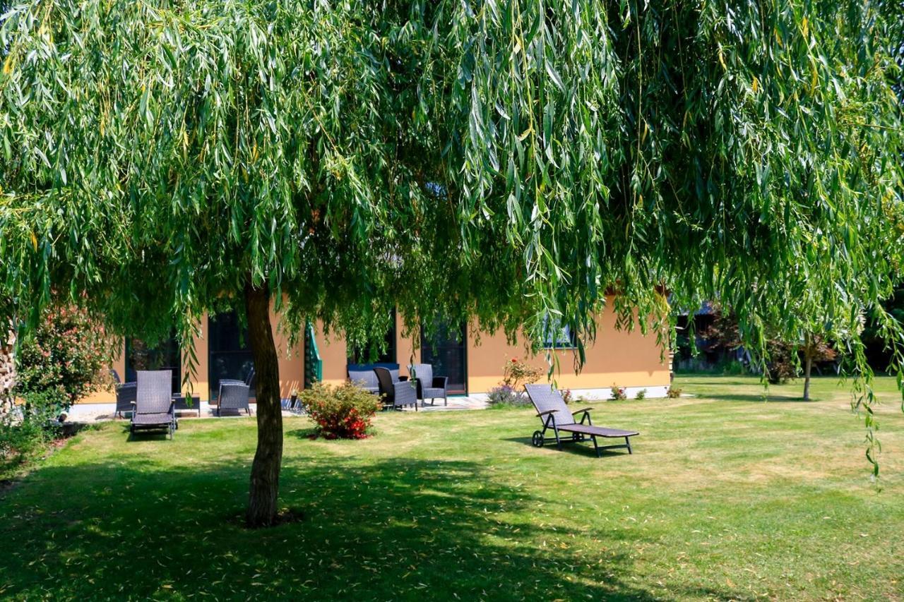 Gasthaus & Pension Am Kurfuerstendamm Burg  Zewnętrze zdjęcie