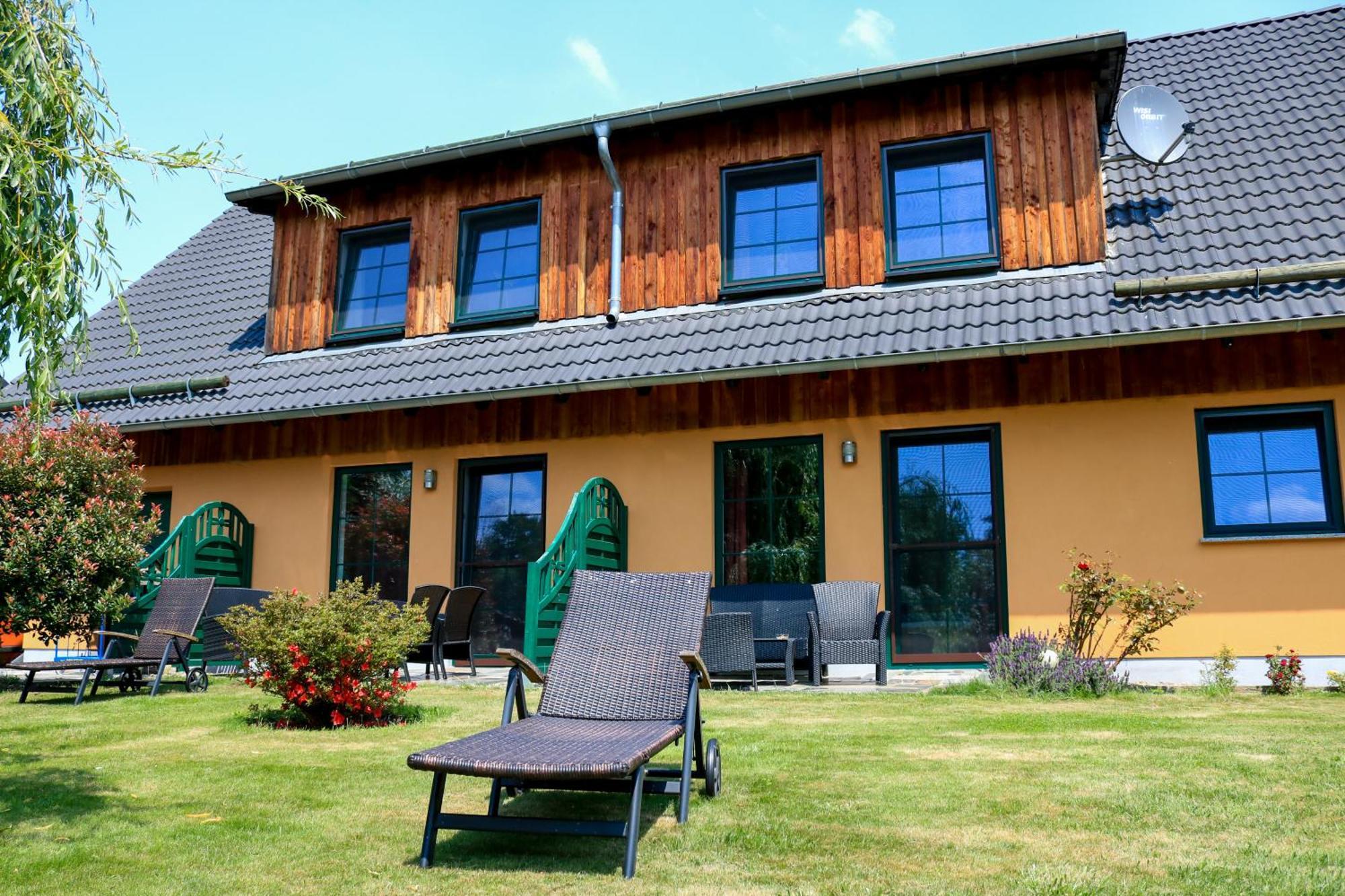 Gasthaus & Pension Am Kurfuerstendamm Burg  Zewnętrze zdjęcie
