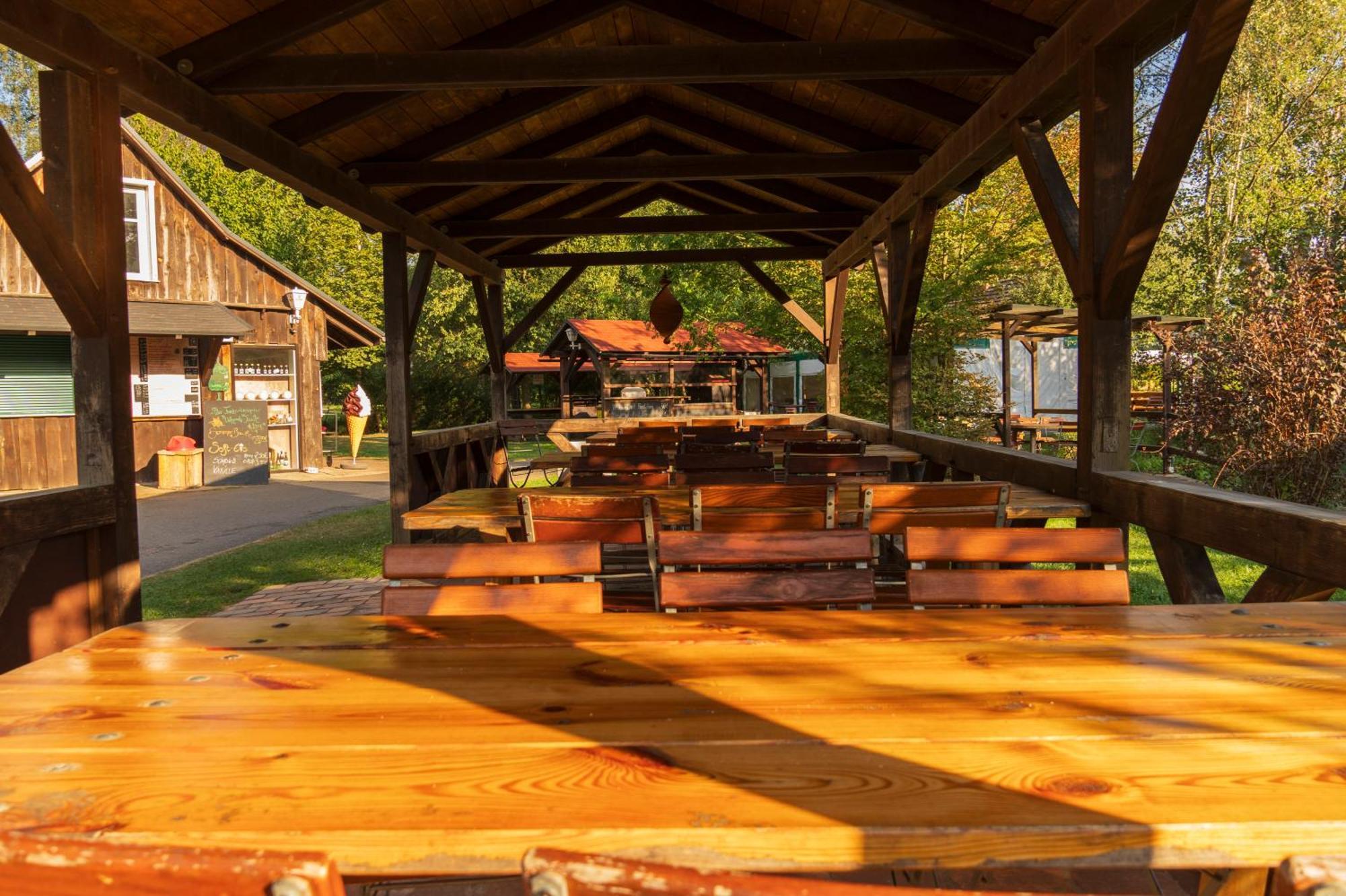 Gasthaus & Pension Am Kurfuerstendamm Burg  Zewnętrze zdjęcie