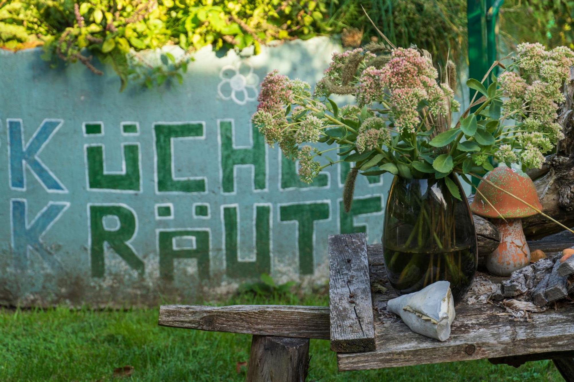 Gasthaus & Pension Am Kurfuerstendamm Burg  Zewnętrze zdjęcie