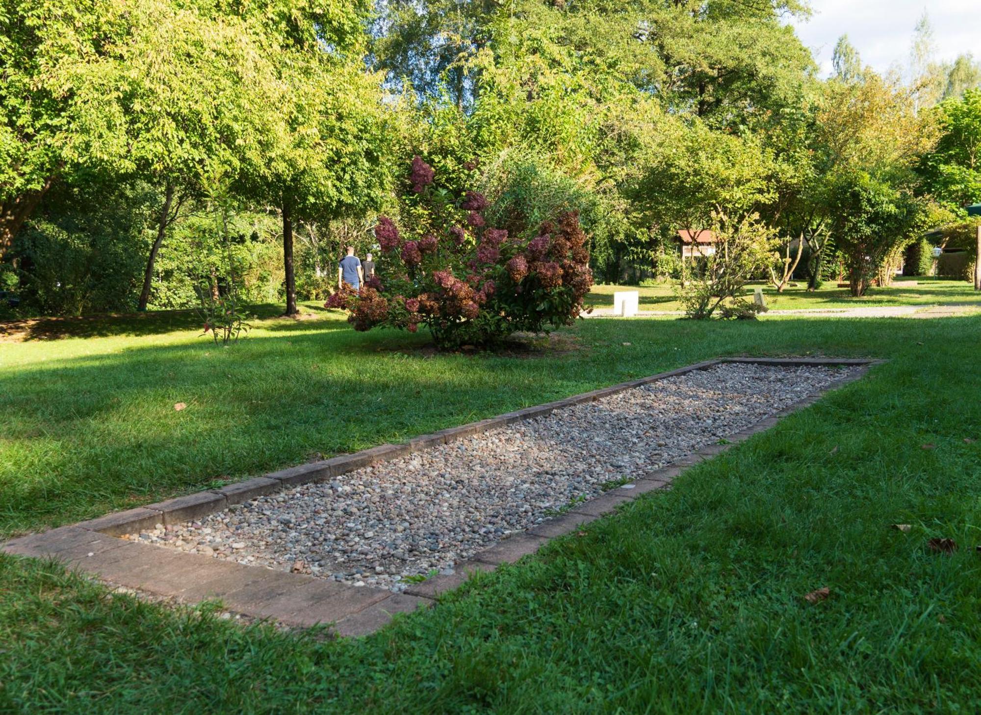 Gasthaus & Pension Am Kurfuerstendamm Burg  Zewnętrze zdjęcie