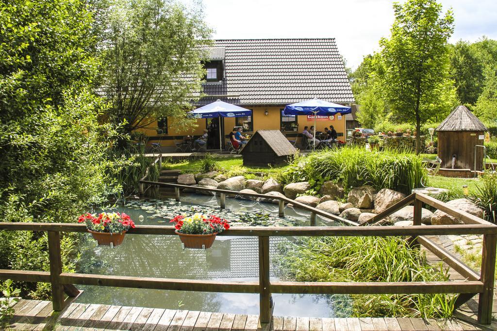 Gasthaus & Pension Am Kurfuerstendamm Burg  Zewnętrze zdjęcie